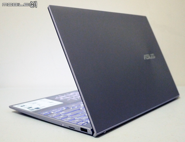 點我看大圖 遇見超質感華碩 ZenBook 13