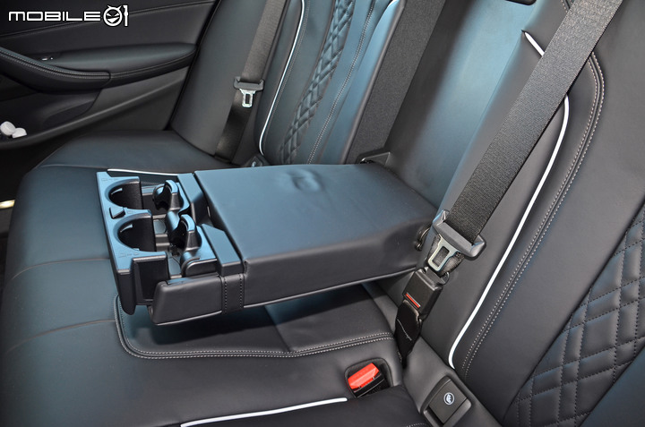 BMW 5系列小改款國內首試,集結科技、高質感與絕佳動態表現,令人傾心的豪華房車正應如此!