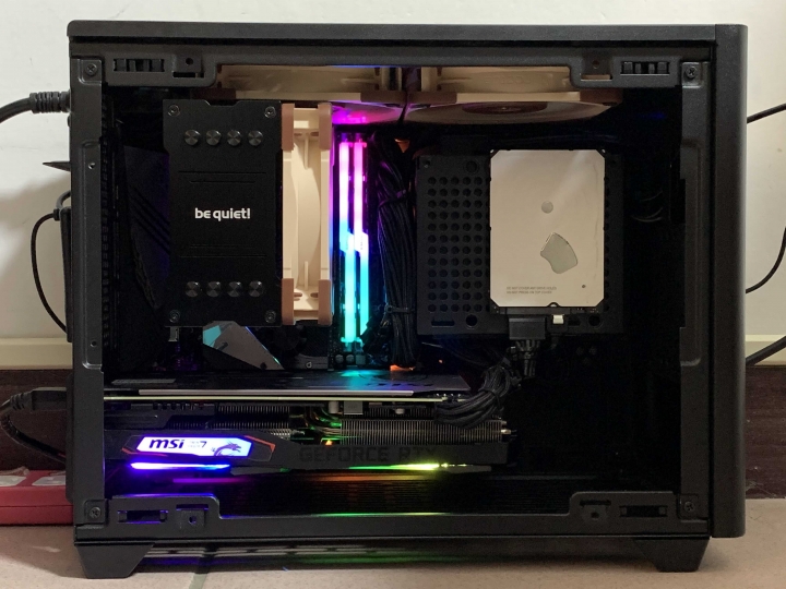 《分享》CoolerMaster NR200P ITX機箱