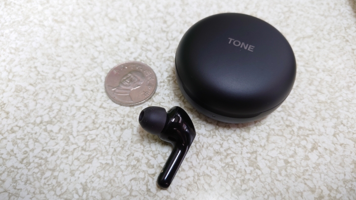 2020防疫的一年，自帶紫外線殺菌技術的耳機LG TONE Free FN6