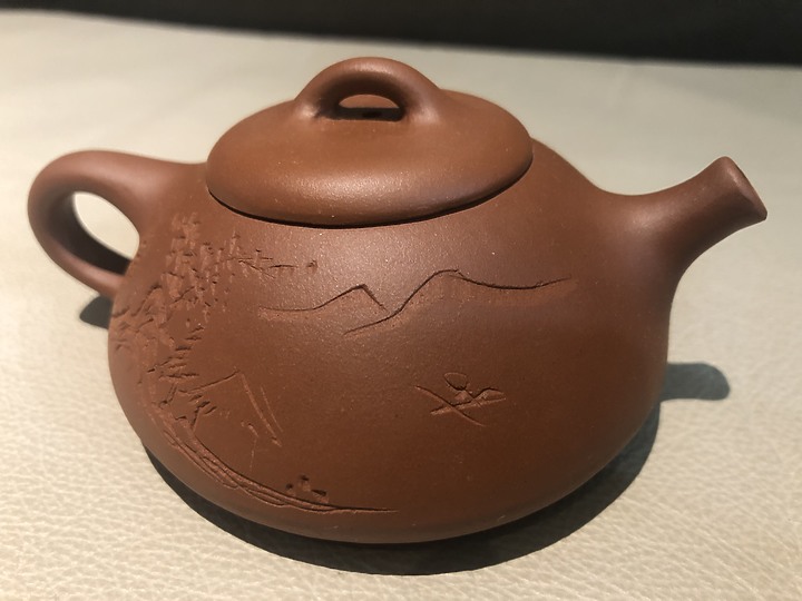 有請神人協助看看這落款