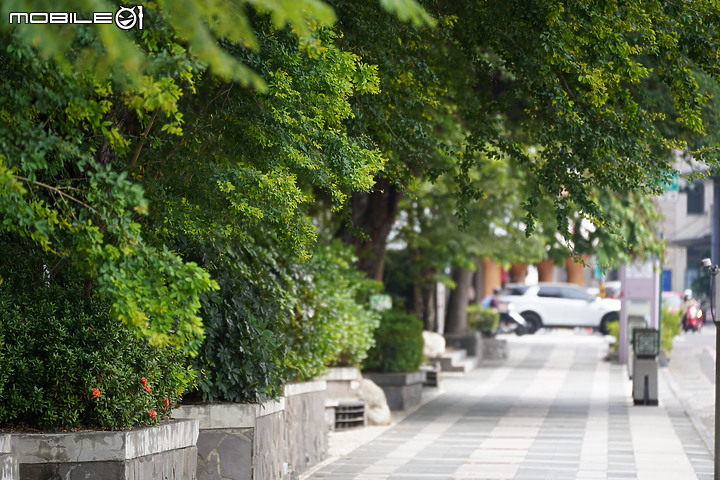 Tamron 70-300mm f/4.5-6.3 DiIII RXD (A047)最親民的望遠鏡頭