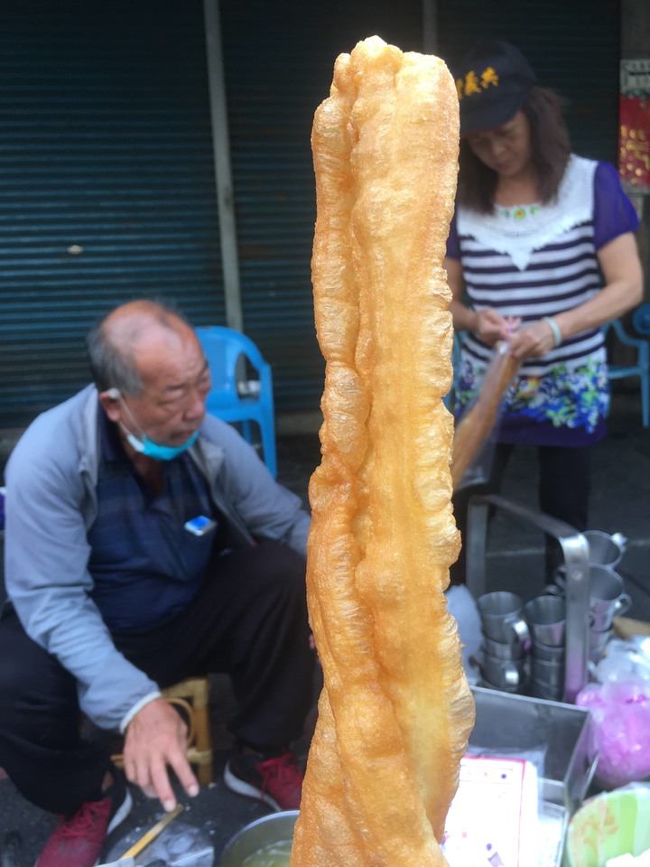 [食記] 包氏炭燒杏仁茶，台灣嘉義南門圓環，在地特色美味早餐！