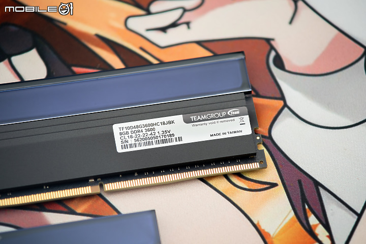 點我看大圖 內斂鏡面、冷光穿透 T-FORCE XTREEM ARGB DDR4 3600 8G*2
