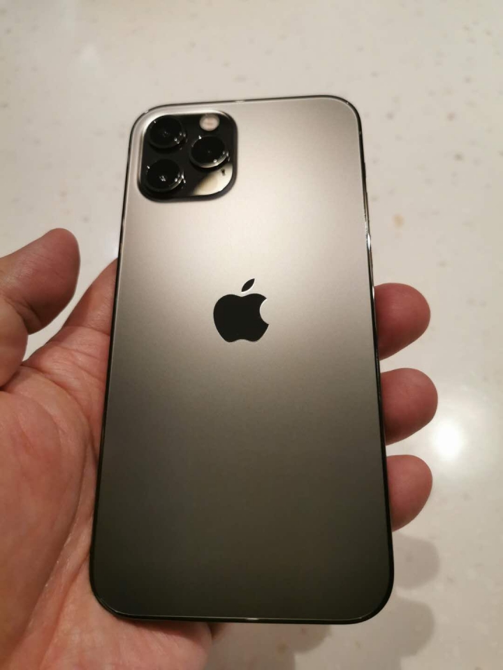 iPhone 12 pro 512G石磨黑