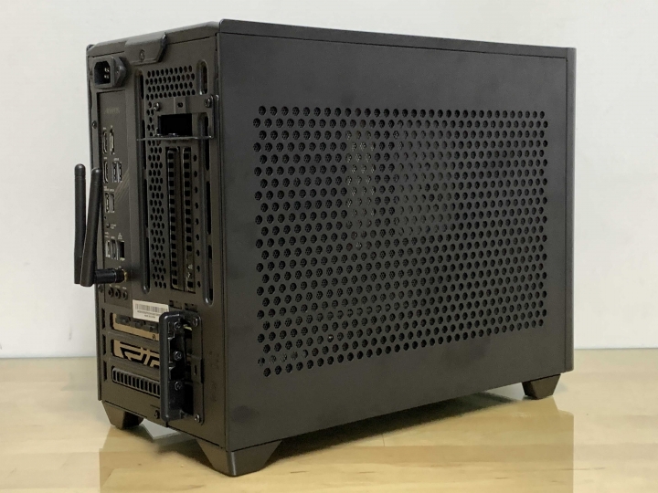 《分享》CoolerMaster NR200P ITX機箱