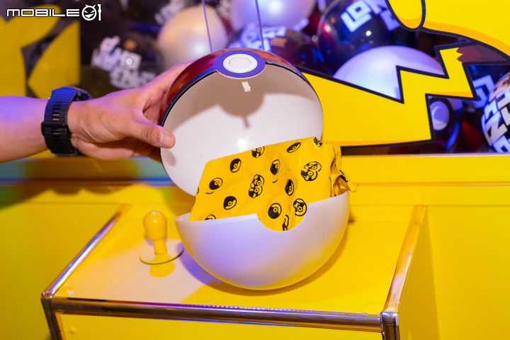 Longchamp x Pokémon 聯名系列發售 台北快閃店帶你搶先開逛!