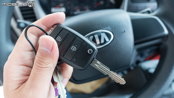 轎車內裝的貨卡，KIA卡旺四輪傳動K2500賞車體驗！