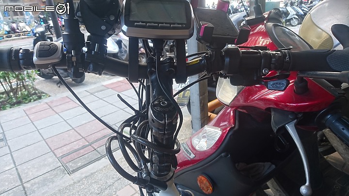 捷安特as865改裝,同盛中置电机+鋰電池用21700 +保護板智能藍牙APP帶溫控