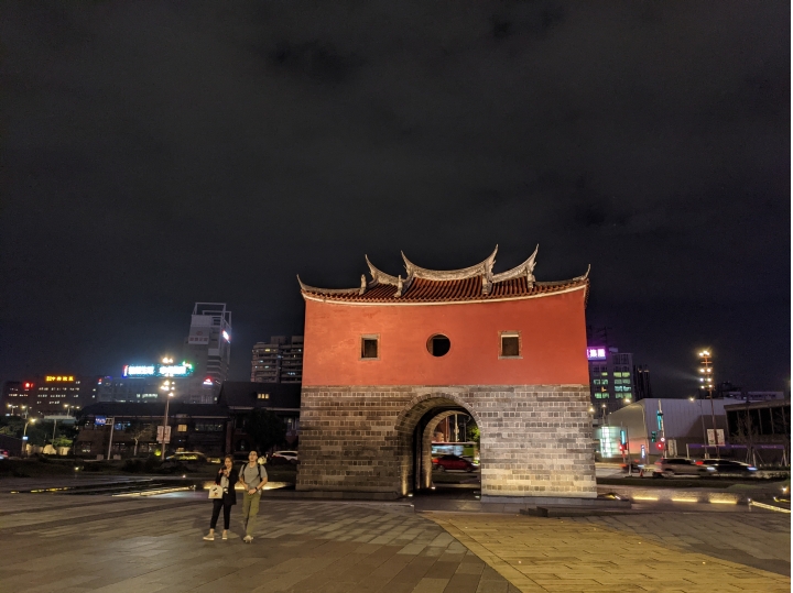 Pixel 5 拍照蓋大樓