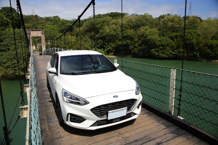 帥氣和慾望一次滿足,四門Focus ST-Line Lommel開箱