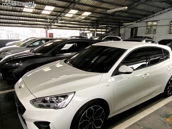 我的第一輛福特(Ford focus 5Dst-line lommel開箱)(後續心得 2021/03/15 更新)