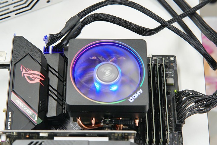 開箱(香)啦 華碩 ROG STRIX B550-F GAMING
