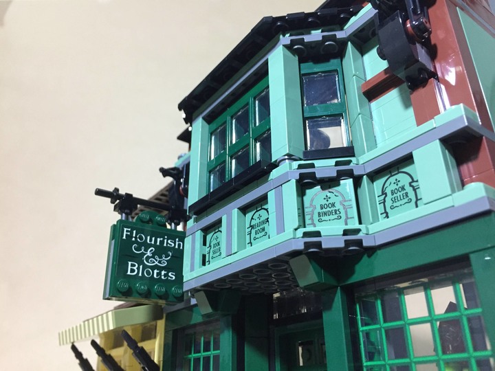 斜角巷深度參訪開團！巫師們集合啦 🙌🏻  魔法商店街彩蛋大公開丨LEGO 75978 Diagon Alley