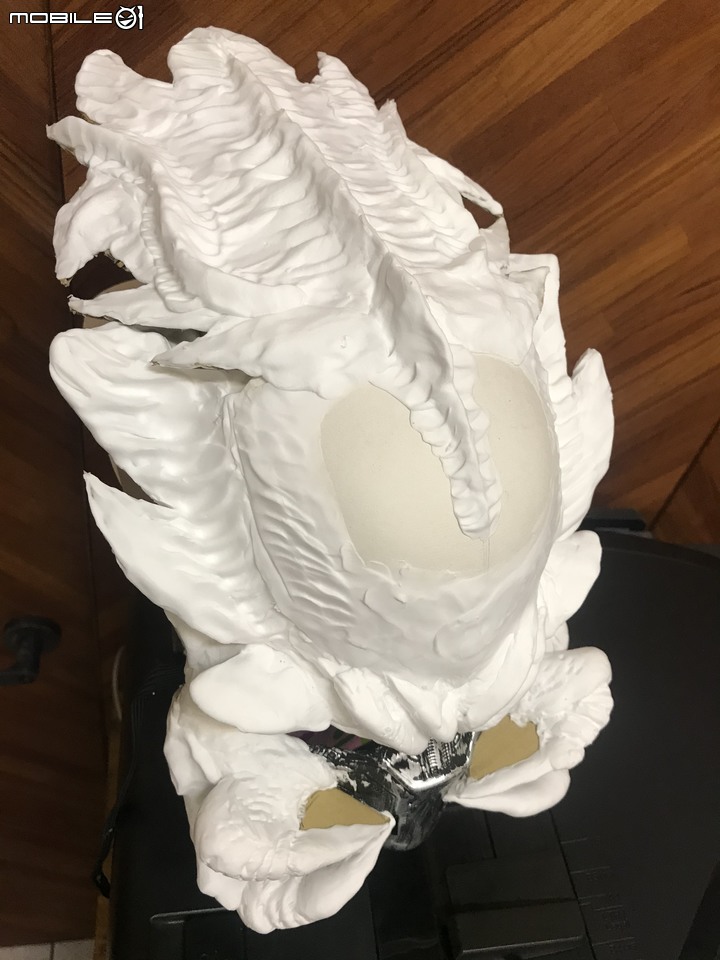 [DIY][萬聖節][面具]臨時趕製手做萬聖節面具"終極戰士及異形" (圖多文少)