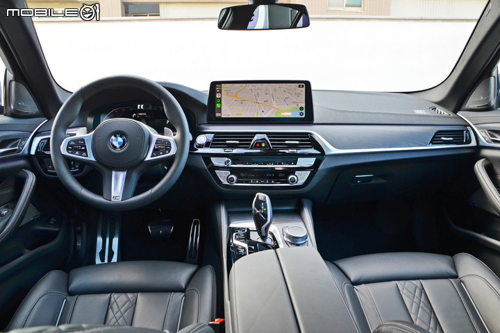 BMW 5系列小改款國內首試,集結科技、高質感與絕佳動態表現,令人傾心的豪華房車正應如此!