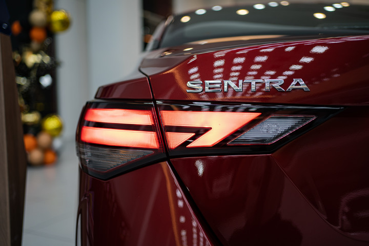 - All New SENTRA - 展示間賞車及試乘體驗分享文