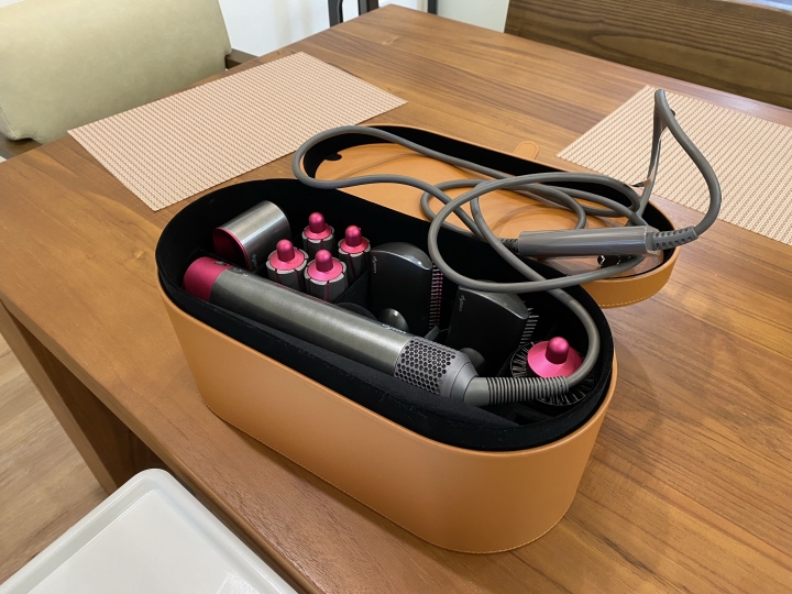 簡易開箱 Samsung 75Q95T 電視