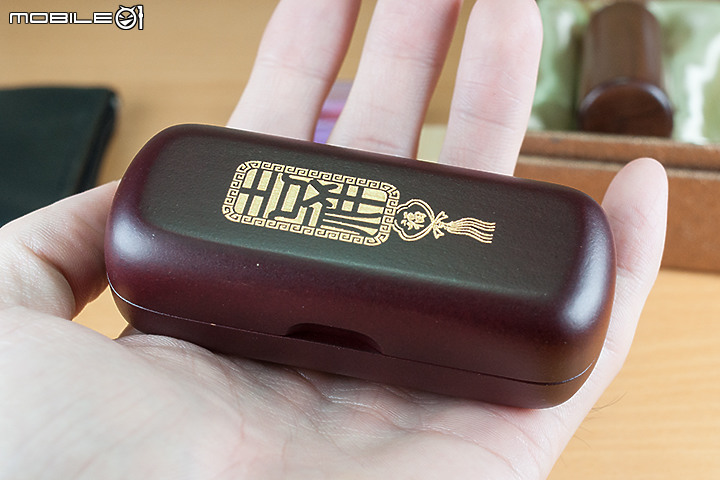 [開箱]台南唯原工藝-檀木套筒臍帶章