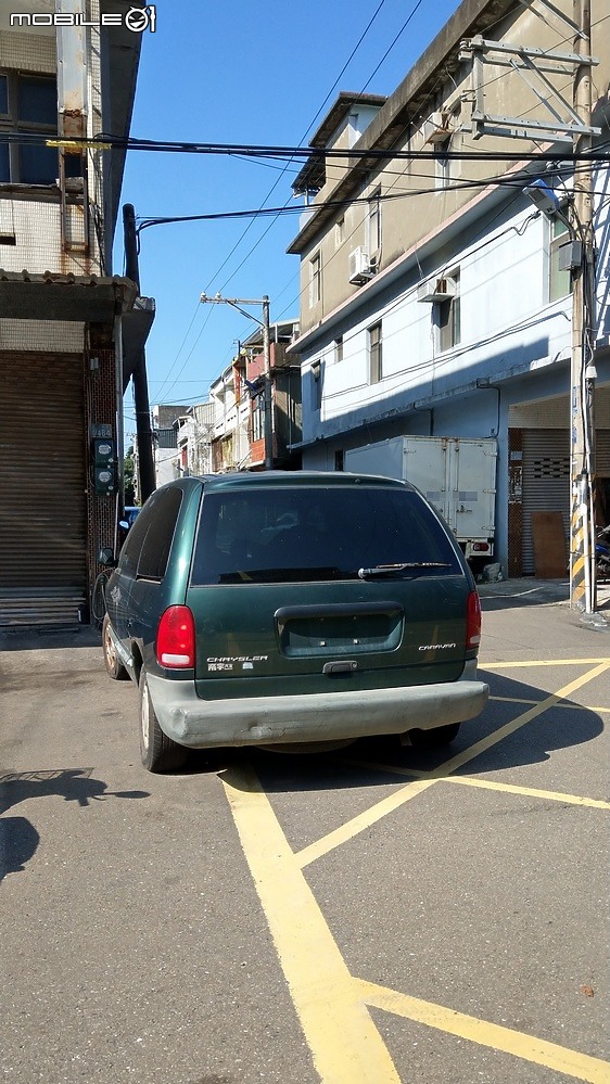 點我看大圖 拔除車牌的違規,該如何檢舉呢?