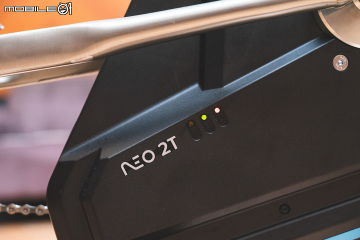 Tacx NEO 2T 智慧訓練台實測分享 細膩踩踏感與擬真的道路體驗!