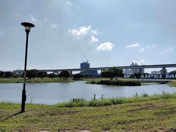 照片比較: HTC U12+ 、U20 5G哪支拍得好