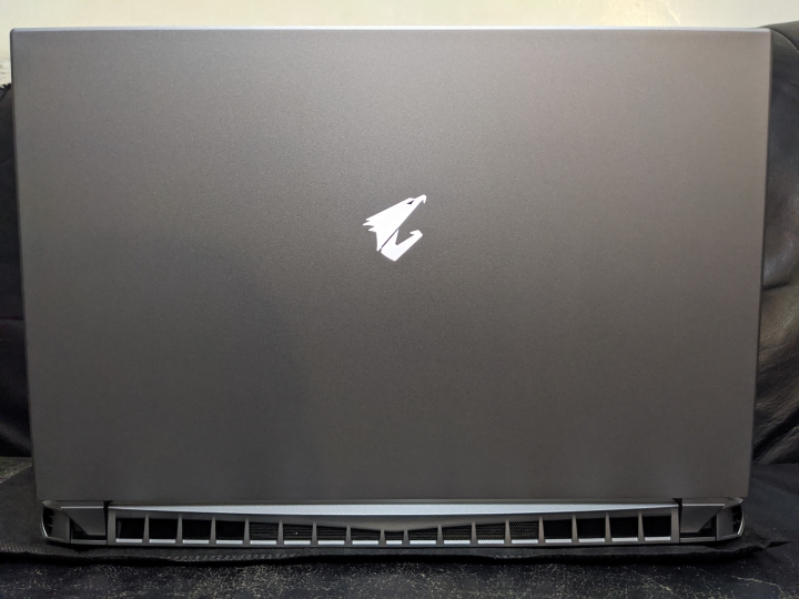 入手技嘉 AORUS 15G系列