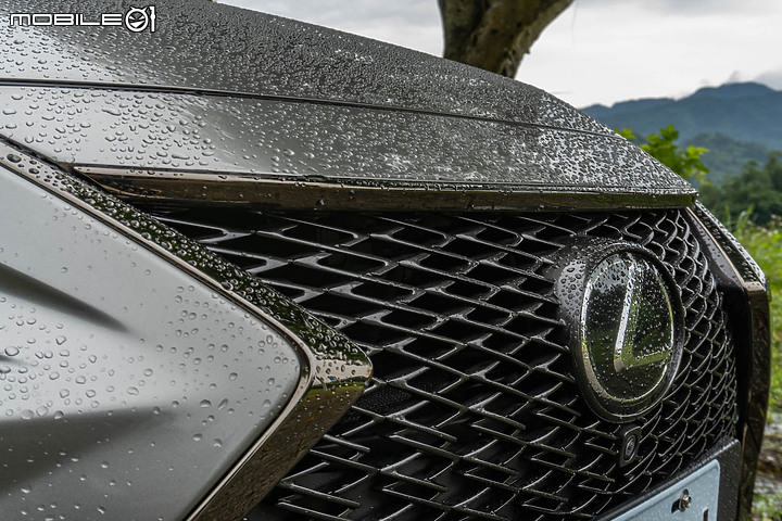 Lexus ES250 F Sport 試駕|紳士格調動感呈現