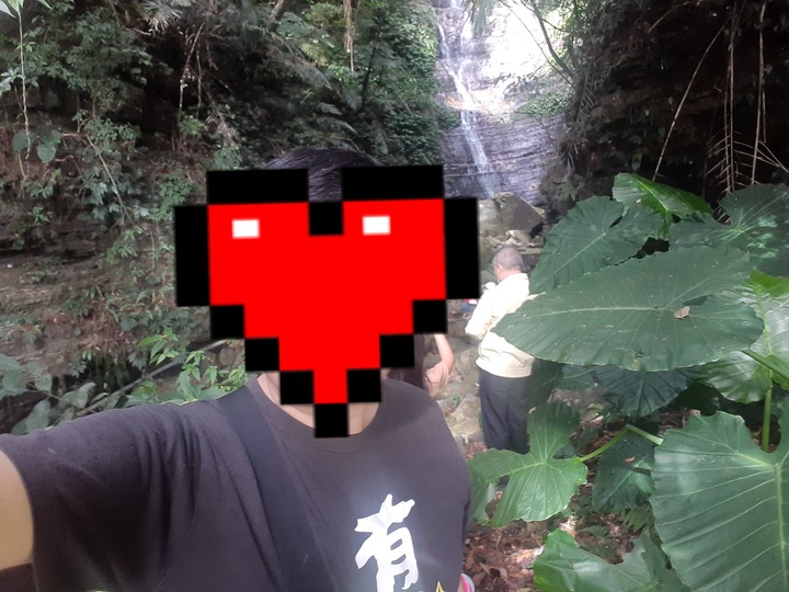 上禮拜六日去桃園 舊百吉穴道和綠光森林 角版街 烤肉