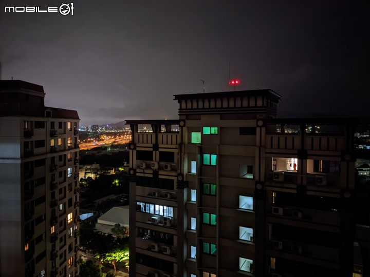 點我看大圖 u20的夜景模式與gcam的比較
