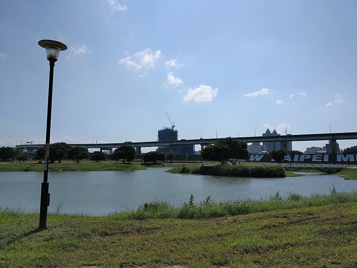 照片比較: HTC U12+ 、U20 5G哪支拍得好