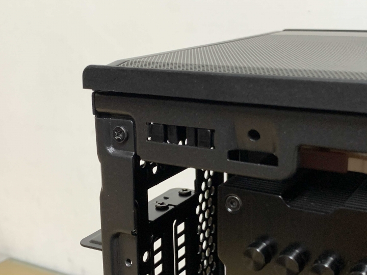 《分享》CoolerMaster NR200P ITX機箱