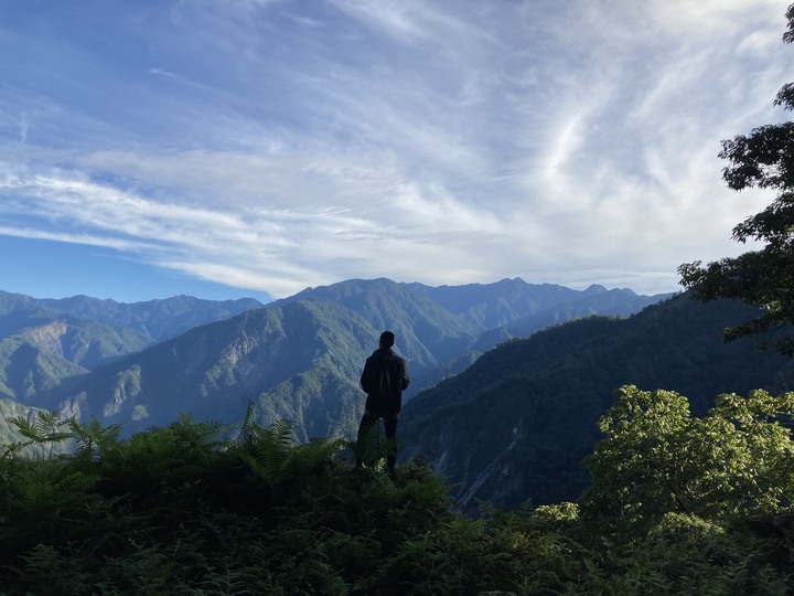 【日治八通關古道越嶺】| 介於傳統與現代之間的歷史經緯、消逝中的華巴諾駐在所—標題出自《MIT台灣誌》
