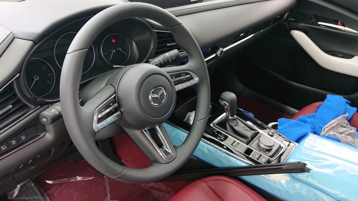 100周年紀念車款CX-30