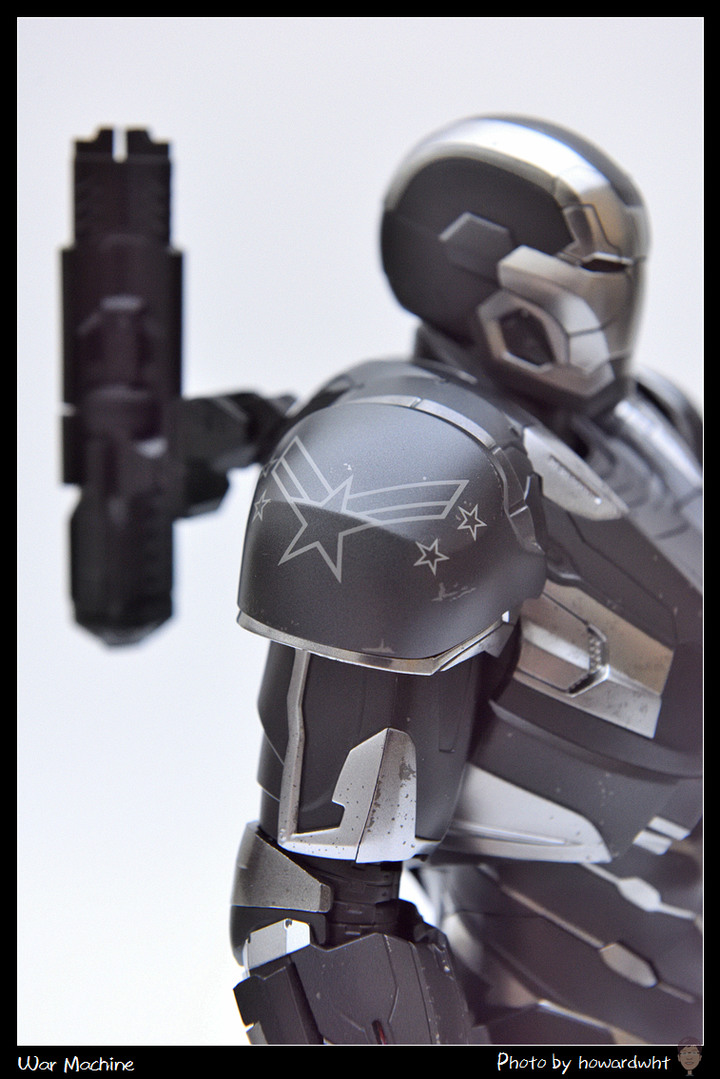 【開箱】簡單一樣可以很MAN - Hot Toys《復仇者聯盟：終局之戰》戰爭機器