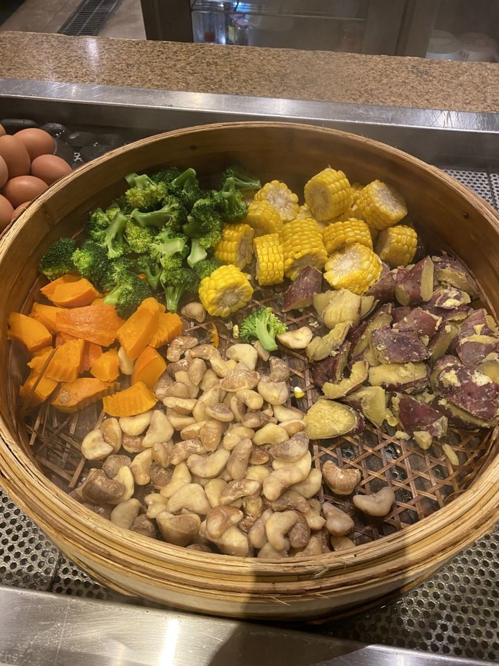 <跟著蛤仔肉去旅遊> 美福饗不完 - 美福大飯店菁英客房一泊二食遊記