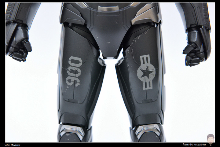 【開箱】簡單一樣可以很MAN - Hot Toys《復仇者聯盟：終局之戰》戰爭機器