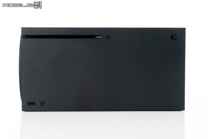 Xbox Series X | S外型開箱 小體積大效能!