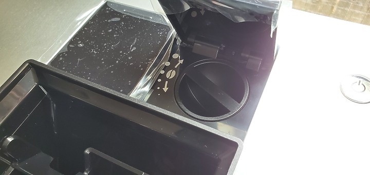 Jura Z8開箱，慢慢寫慢慢加。
