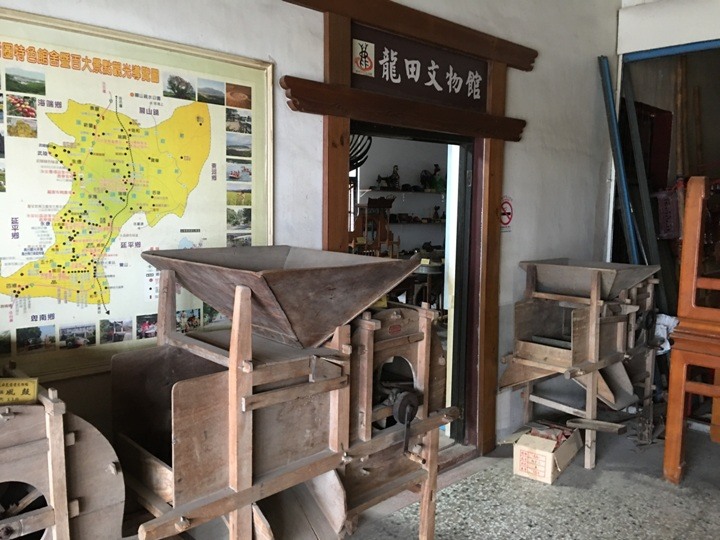 搭末班車「藍皮普快」騎遊台東鹿野