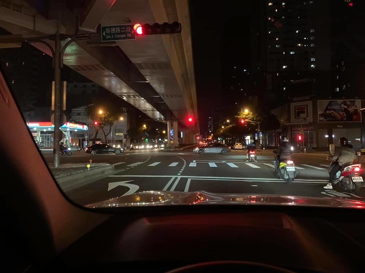 點我看大圖 【BMW X3 2020年式】開箱與淺談鍍膜、貼隔熱紙