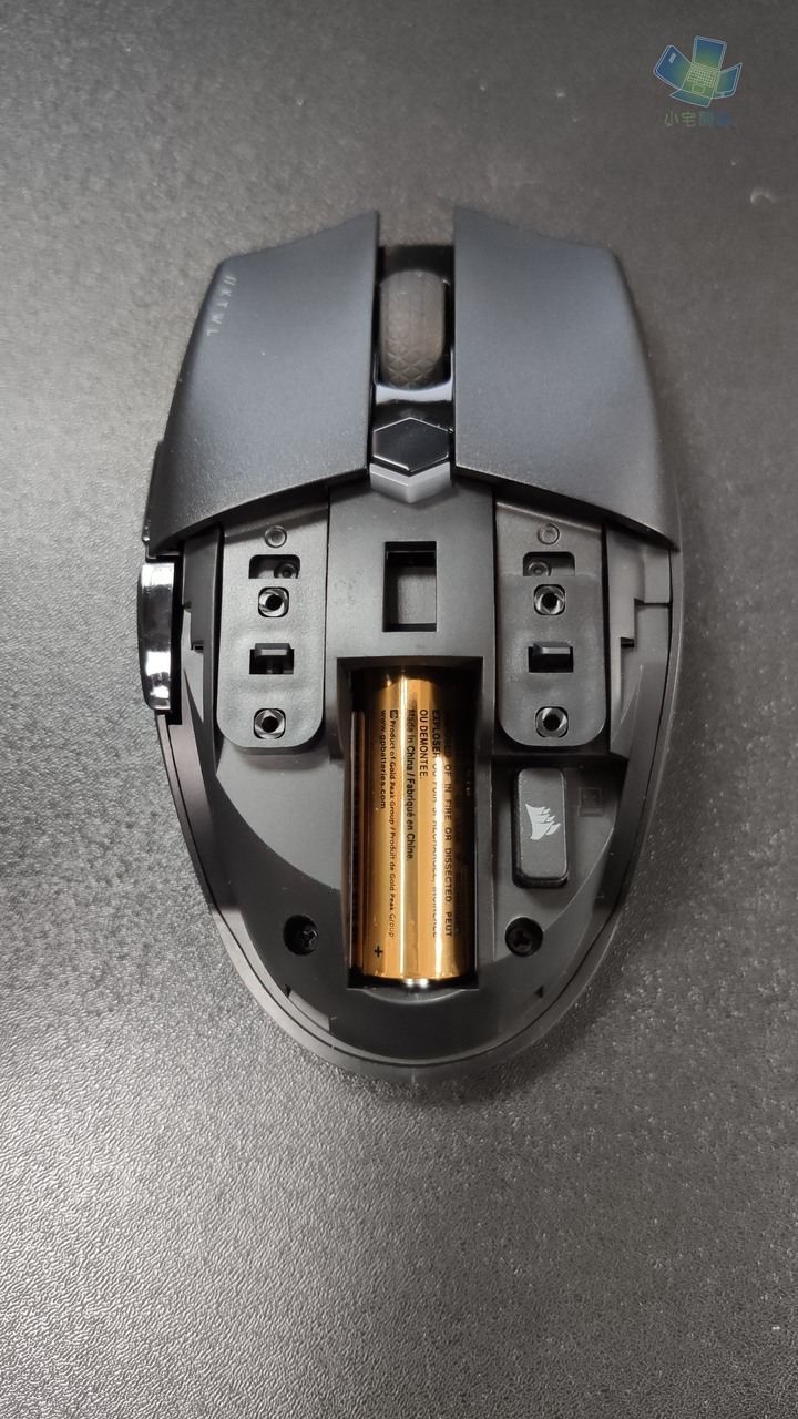 【小宅開箱】 Corsair Katar Pro Wireless 無線電競滑鼠 上手輕量快艇到港！