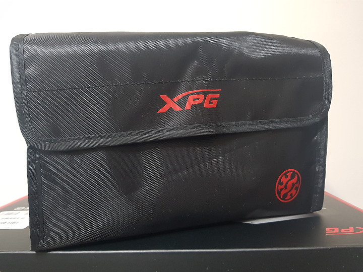 【小宅開箱】威剛 XPG RGB電競主機 入門玩家的新選擇，狂暴造型與簡潔風格平衡