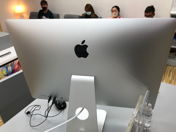 iMac 2020 27inch 螢幕自行破裂 保固不賠