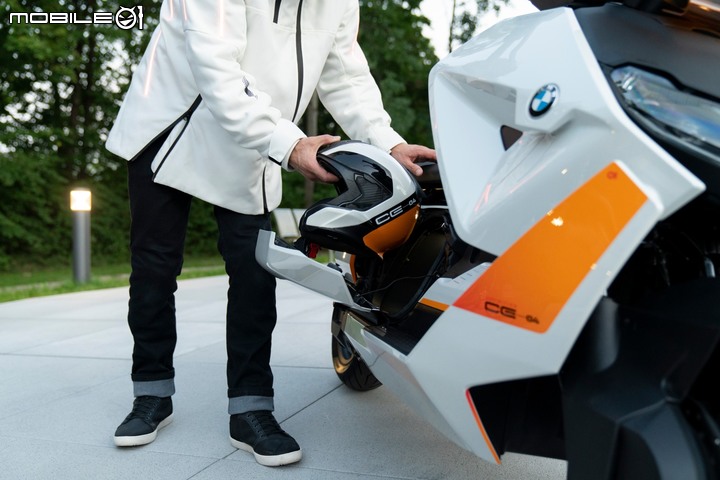 【海外快訊】電動二輪的未來?BMW Motorrad Definition CE 04 首次亮相