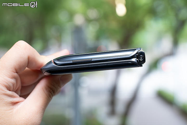 刀鋒來襲！Motorola Razr 5G 11/16開賣 售五萬有找