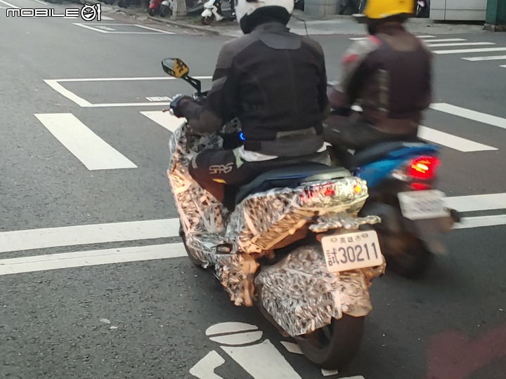 巧遇偽裝車，又能猜猜看囉！