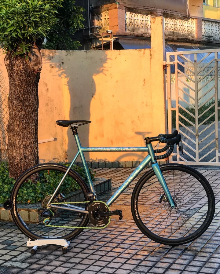 Zullo Inqubo (夢幻Deda EOM 16.5 硼鋼管材) 變型管 + T47五通 + ISP座管 + 碟煞😈😈