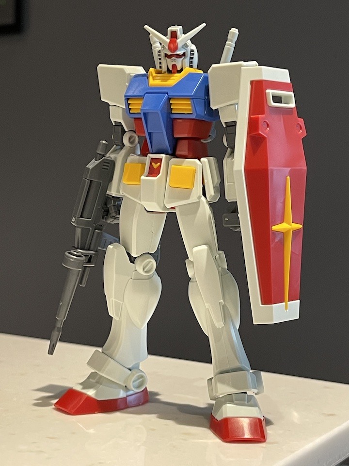 BANDAI EG 1/144 RX-78-2 GUNDAM 免工具入門級鋼彈模型實作