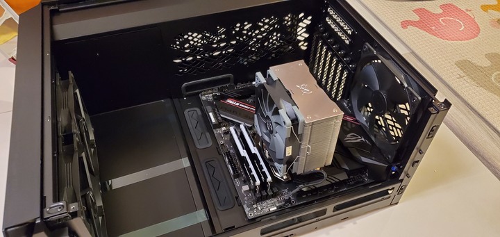 Fractal Design Meshify 2 簡單開箱